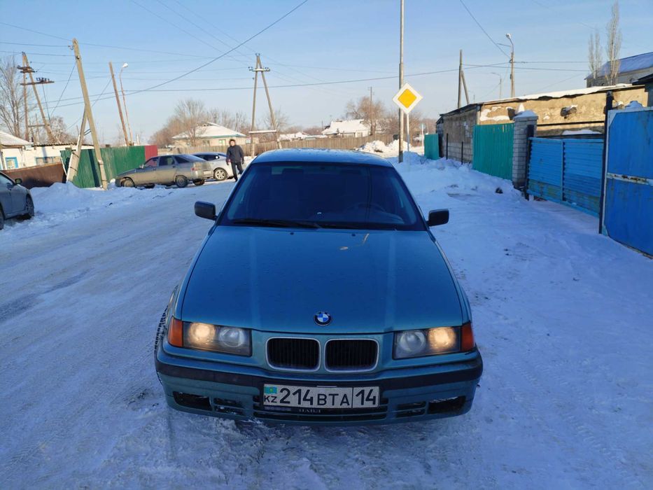 Продам машину на ходу.