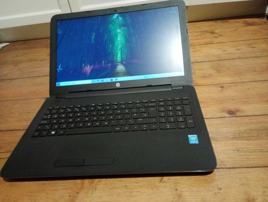 Лаптоп Hp , отличен, като нов, i5-5200U , НОВО SSD с гаранция