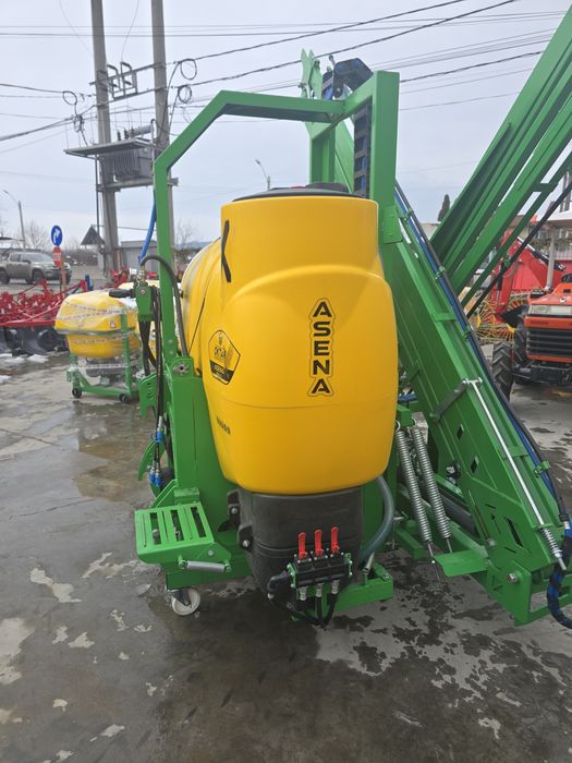 Masina / Instalație de erbicidat 1000l brate 15m