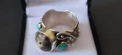 Эксклюзивное серебряное кольцо с камнем ЛАБРАДОРИТ