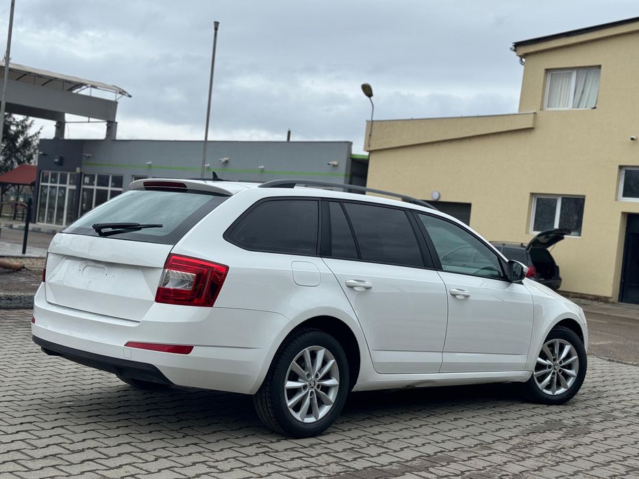 SKODA Octavia 2014 — imagine 3
