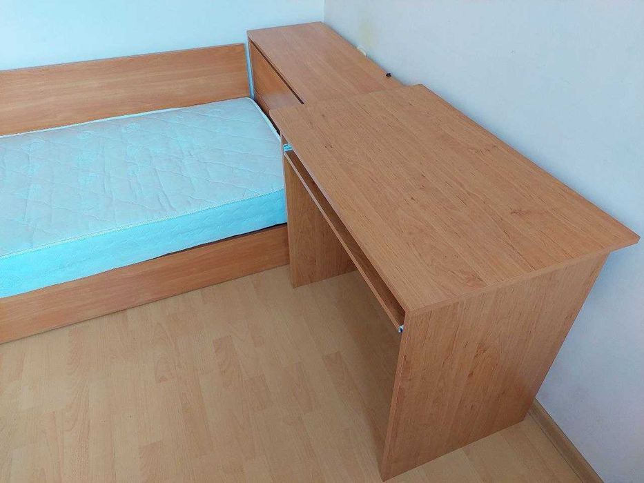 две нови легла  c  ракла и бюро