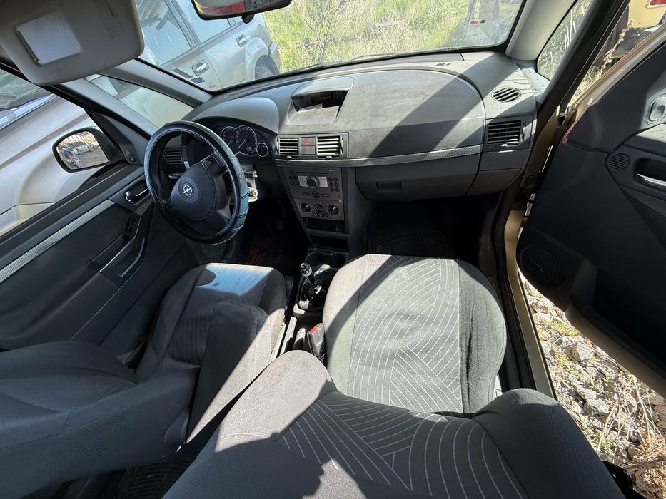 Opel Meriva 1.6 103 ph 2007g на части