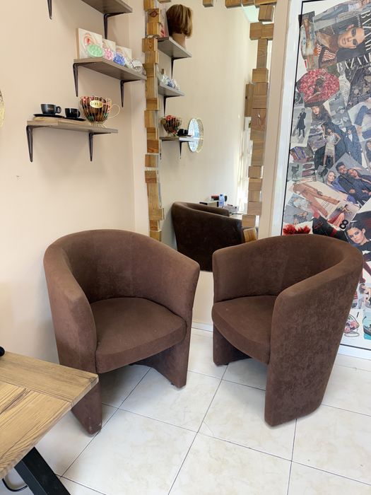 Стол кафяв като нов