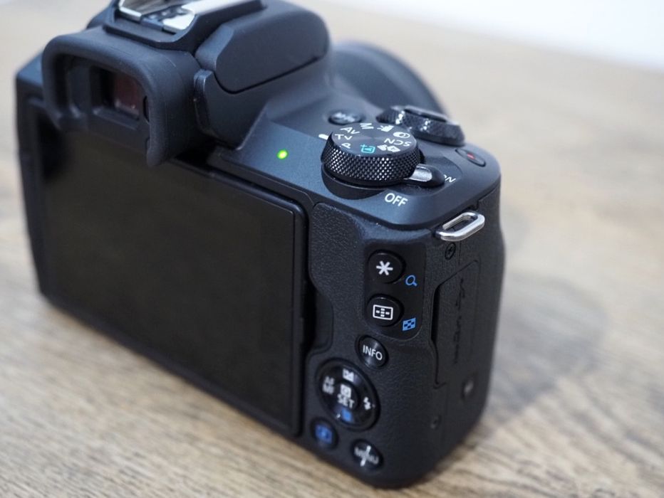 Canon M50 mk I,  Canon 15-45mm