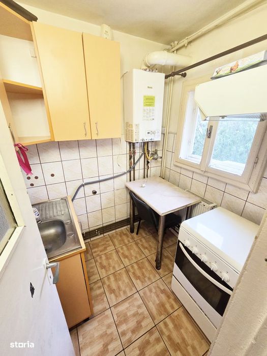 Garsonieră CF 1 - 37 mp - Centrală Proprie - Et. Intermediar
