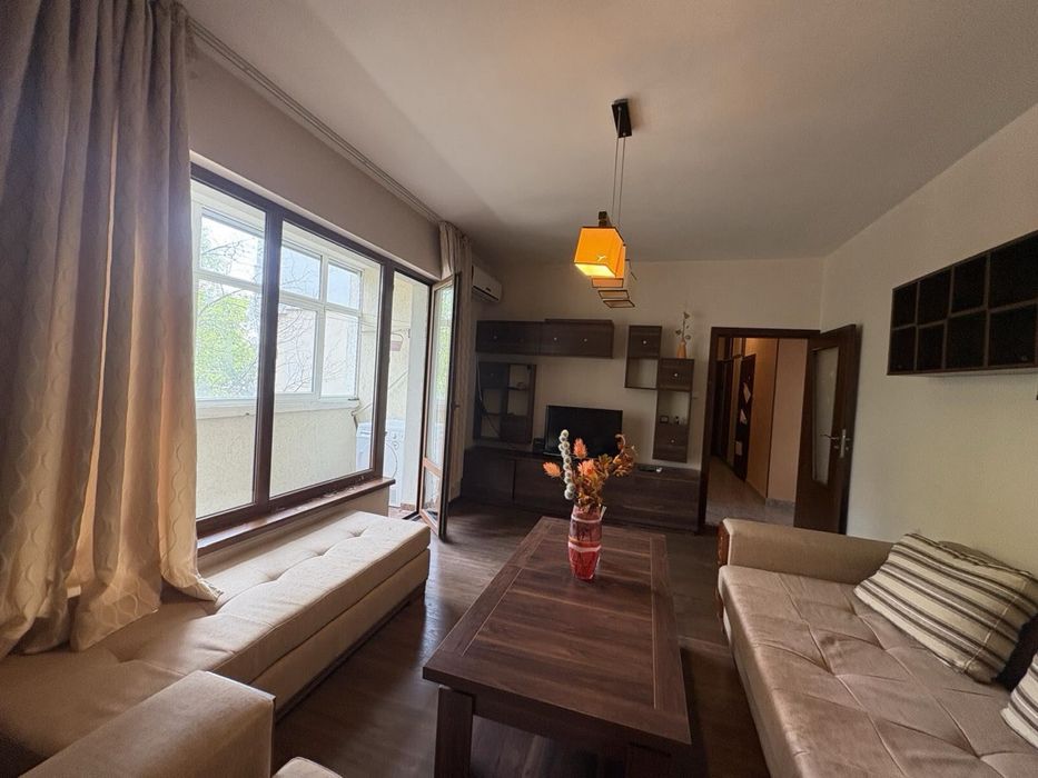 Продава се Тристаен апартамент в Пловдив, Тракия - 94 кв.м за 841 €/кв.м - Снимка #1