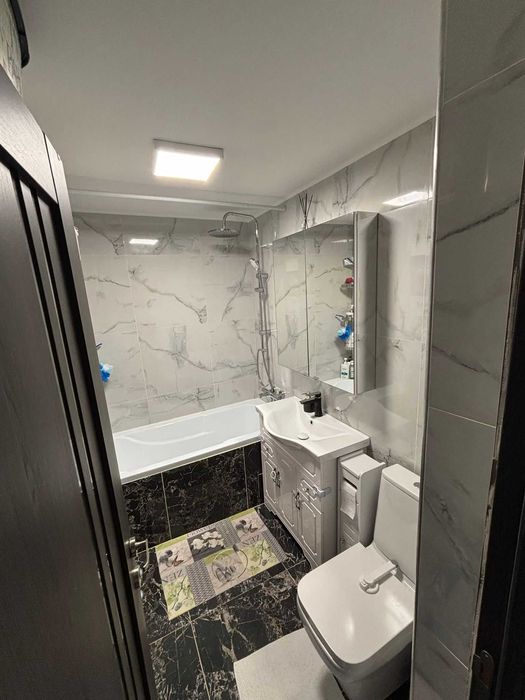 Apartament 2 camere(LA CHEIE),zona Bariera-Calarasi (langa Catedrala)