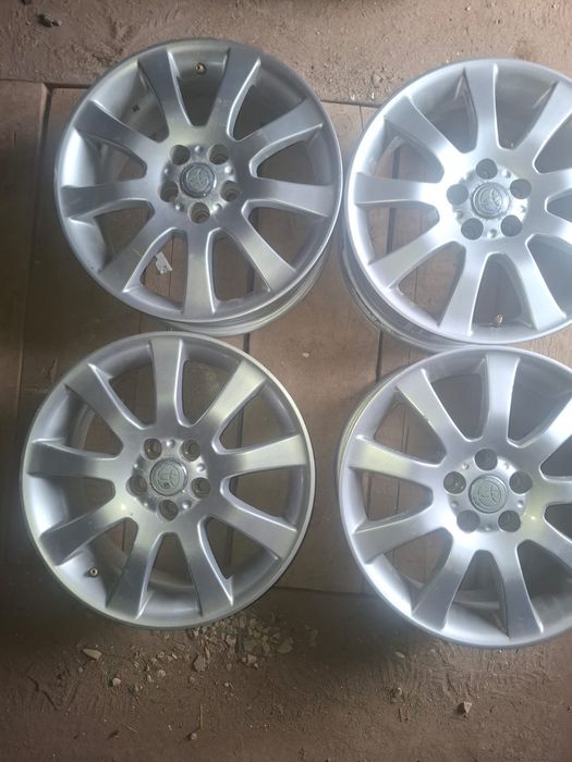 Продам оригинальные диски TOYOTA AVENSIS R16