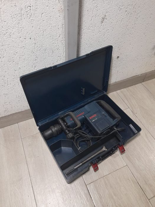 Demolator Bosch GBH 11 E
Putere 1450 wați
SDS Max
Turație variabilă

Made in Germany
Funcționează ireproșabil.

Filmare pe wtpp