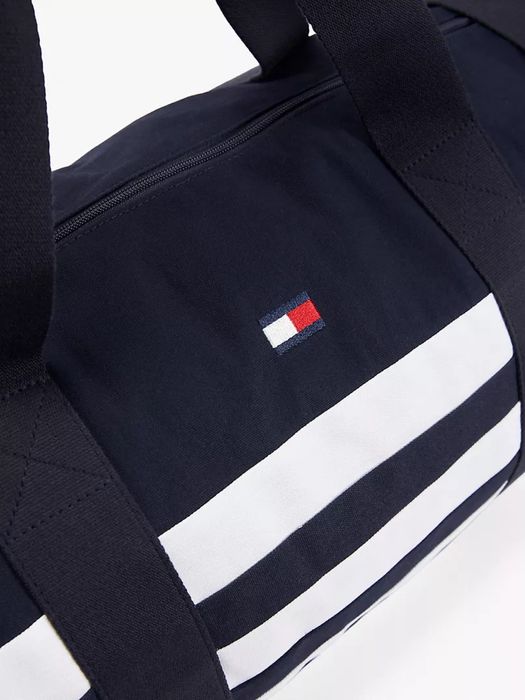 Продам сумку Tommy Hilfiger