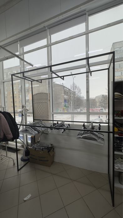 Стойка для одежды