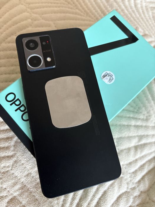 Продам смартфон Oppo reno 7