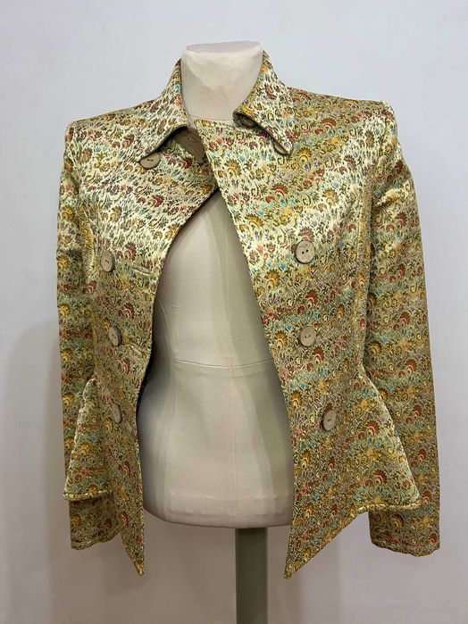 Жакет бежевый с баской, приталенный | Жакет из жаккарда размер 44-46