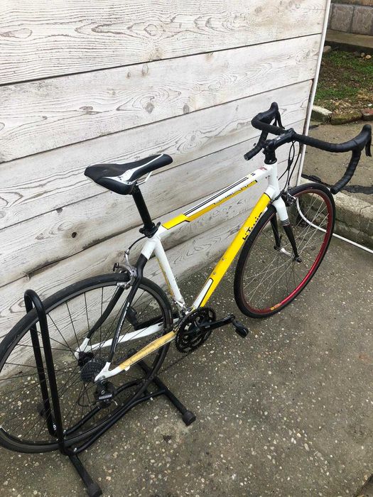 Cursiera Aluminiu+Carbon marime 57 / echipare Campagnolo Veloce 3x10