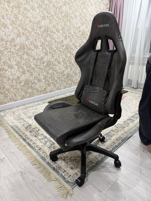 Игровое кресло.