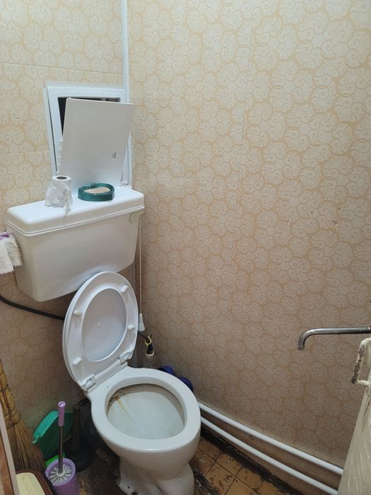 Продается 1однокомнатная квартира .1этаж 25кв.дом кирпичный