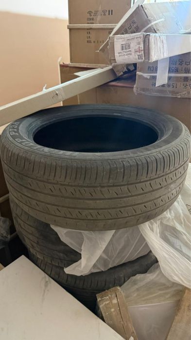 Продам резину 275/50 r21