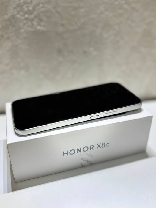 Honor x8c 256гб.
