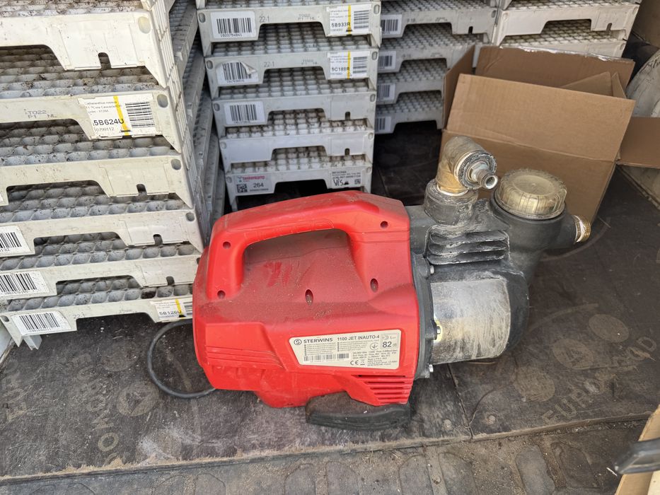 Vand pompa tip hidrofor sterwins in stare exceptionala