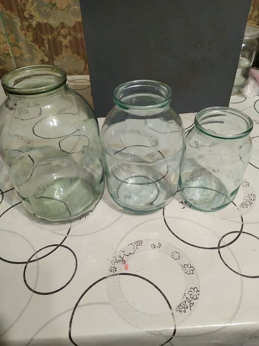 Продам тетради, вазу, банки