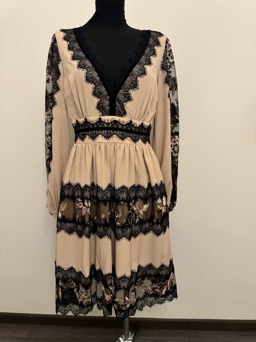 Superba rochie La Donna marimea 36(S)