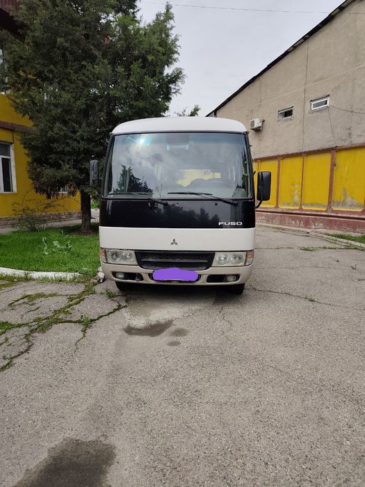 Mitsubisi fuso автобус сотилади 2009 йил дизель, холати яхши