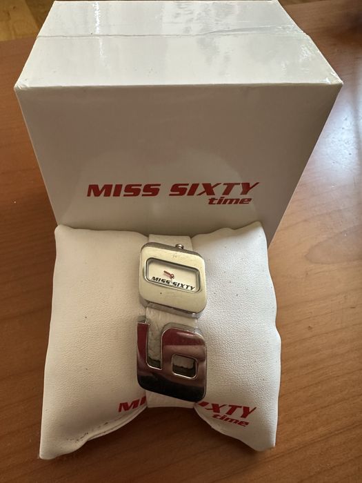 Часовник Miss Sixty