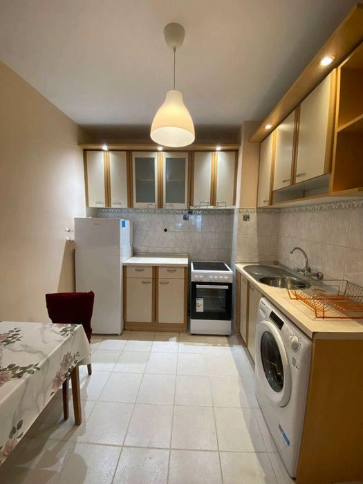 Дава се под наем Двустаен апартамент в София, Красно село - 71 кв.м за 511 € - Снимка #2