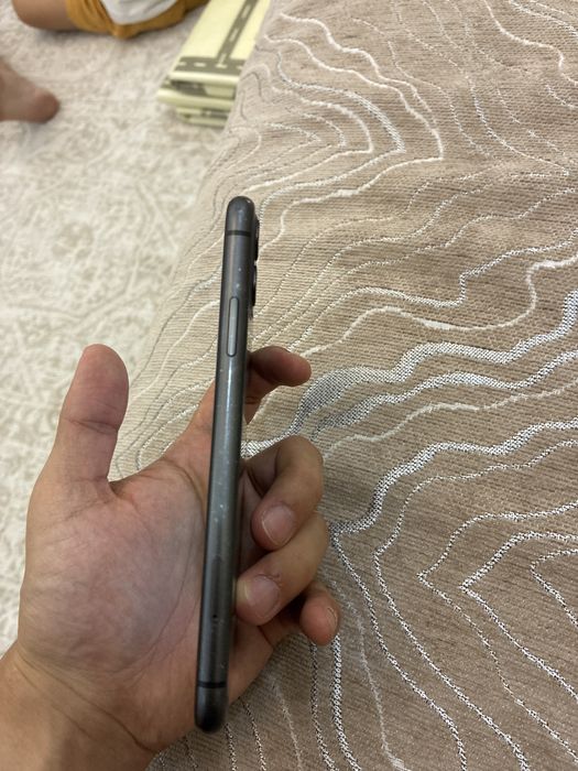 iPhone 11 128GB б/у хорошее состояние
