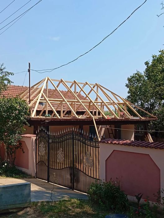 Montaj acoperis tigla metalica-reparatii acoperis tigla ceramica-mon