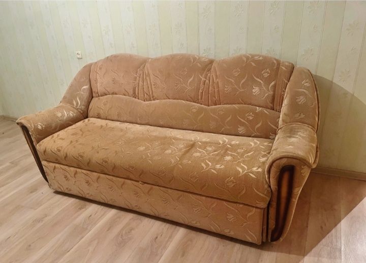 Отдам диван бесплатно!