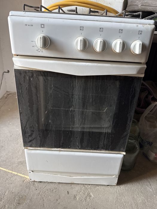 Продам газовую плиту