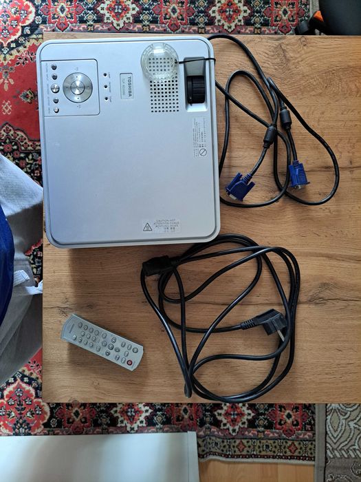 Продам 3LCD-проектор Toshiba TLP-XD2000