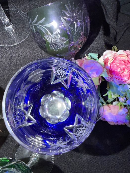 Чаша за вино от немски цветен оловен кристал (Bleikristall)