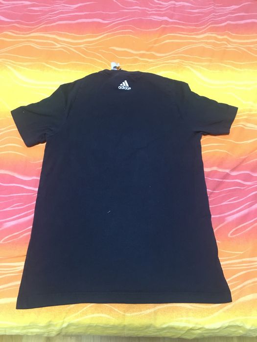 Tricou original Adidas.