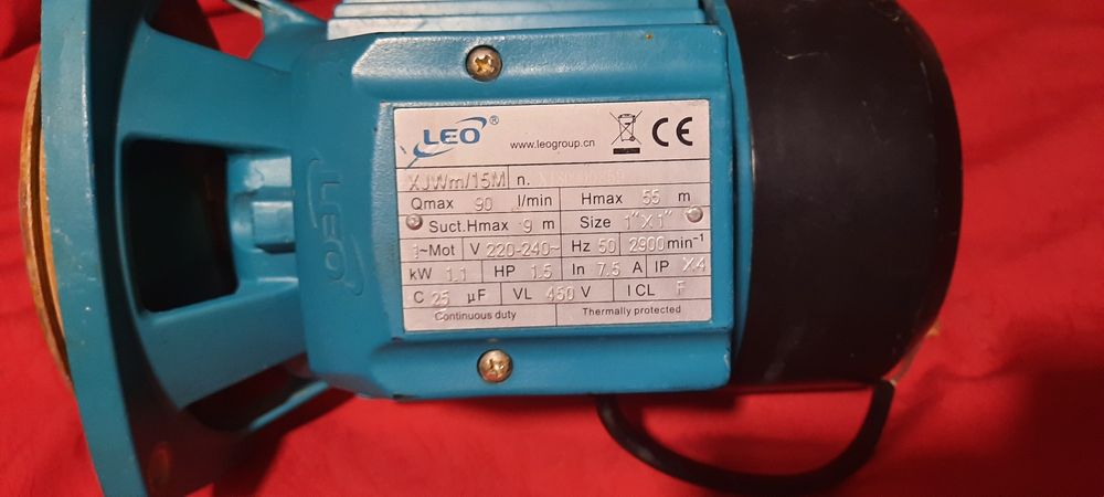 Продаётся электродвегатель от водиной насоса LEO.