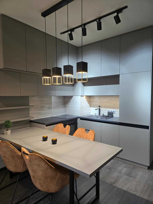 Двустаен имот в кв.Хладилника