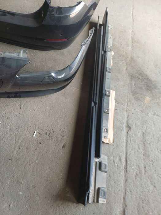 De vânzare bara față ..spate si praguri f10