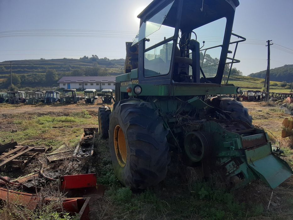 Dezmembram combina siloz John Deere 5820 — poza 2