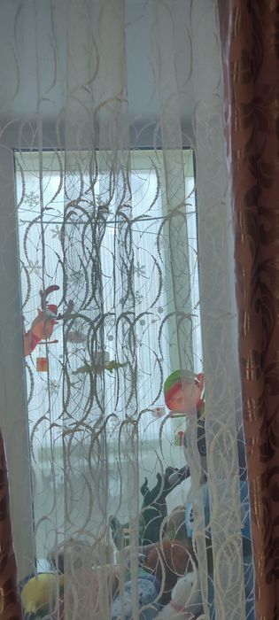 Продам шторы плотные и тюль,цена за всё