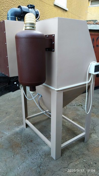 Пясъкоструйка, пясъкоструйна камера.