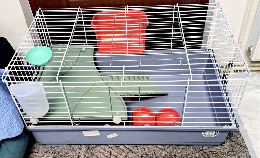 Vând cușcă rozătoare