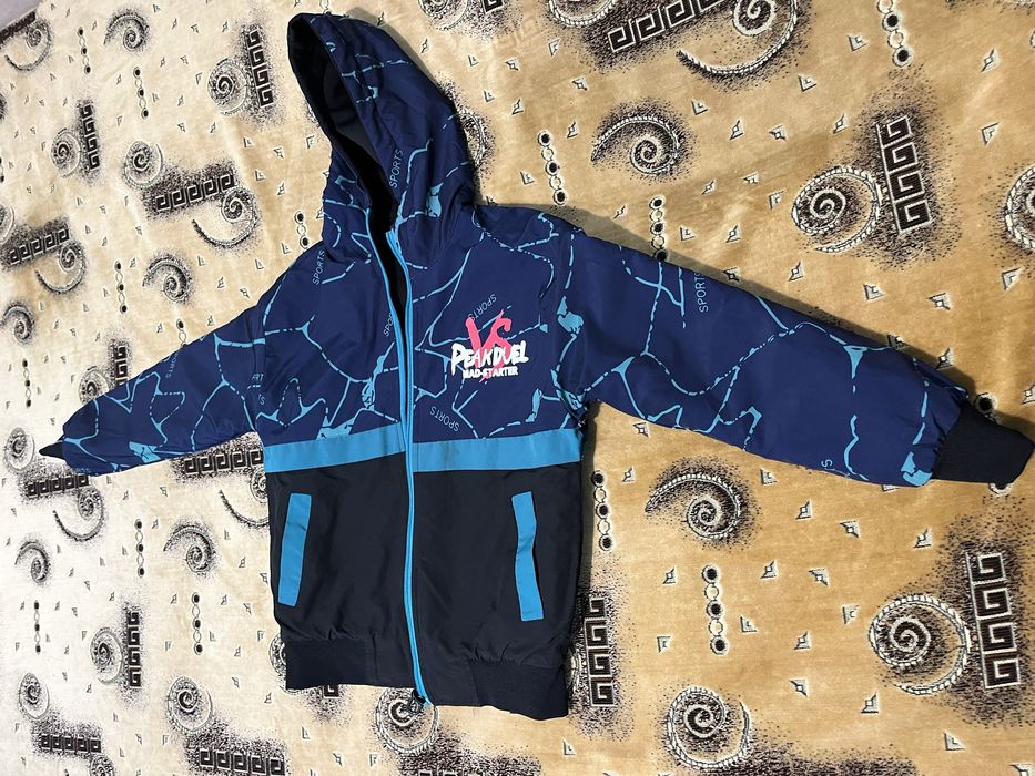 Куртка- ветровка