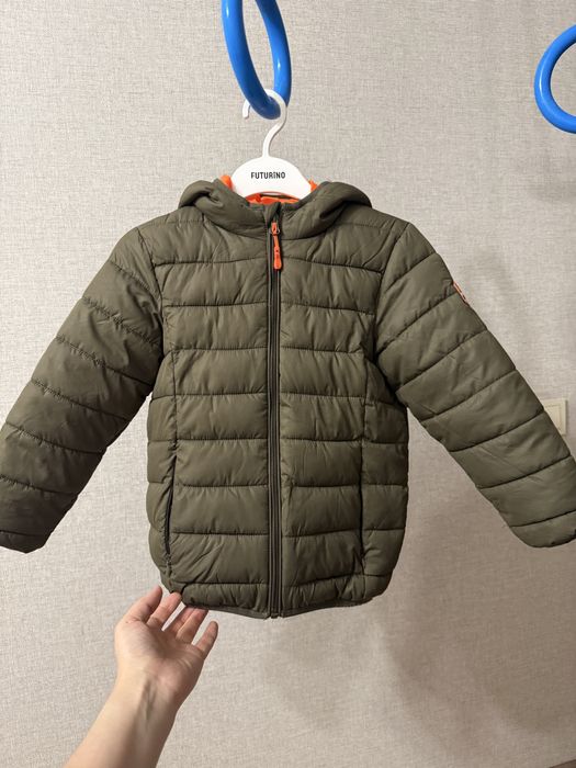 Продам демисезонную куртку