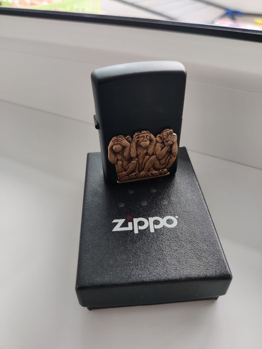Bricheta Zippo Monkeys