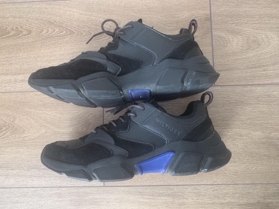 Tommy Hilfiger обувки