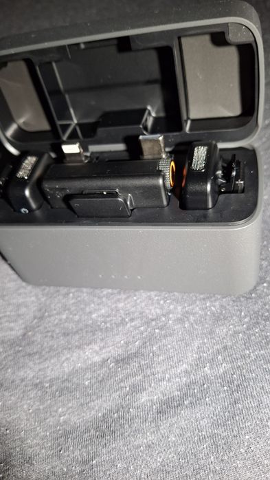 Петличный безпроводной микрофон