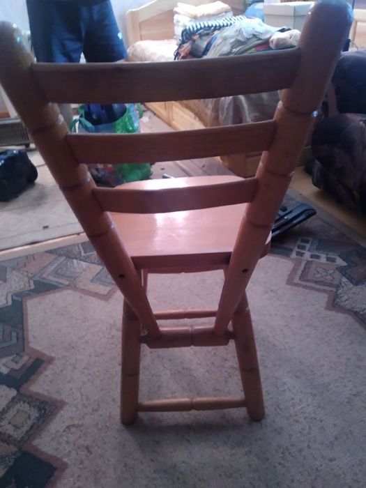 Масивен дървен стол - удобен, много здрав и лек