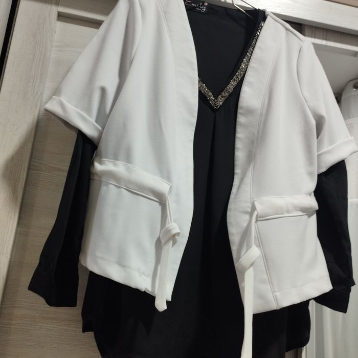 Почти новая белоснежная рубашка